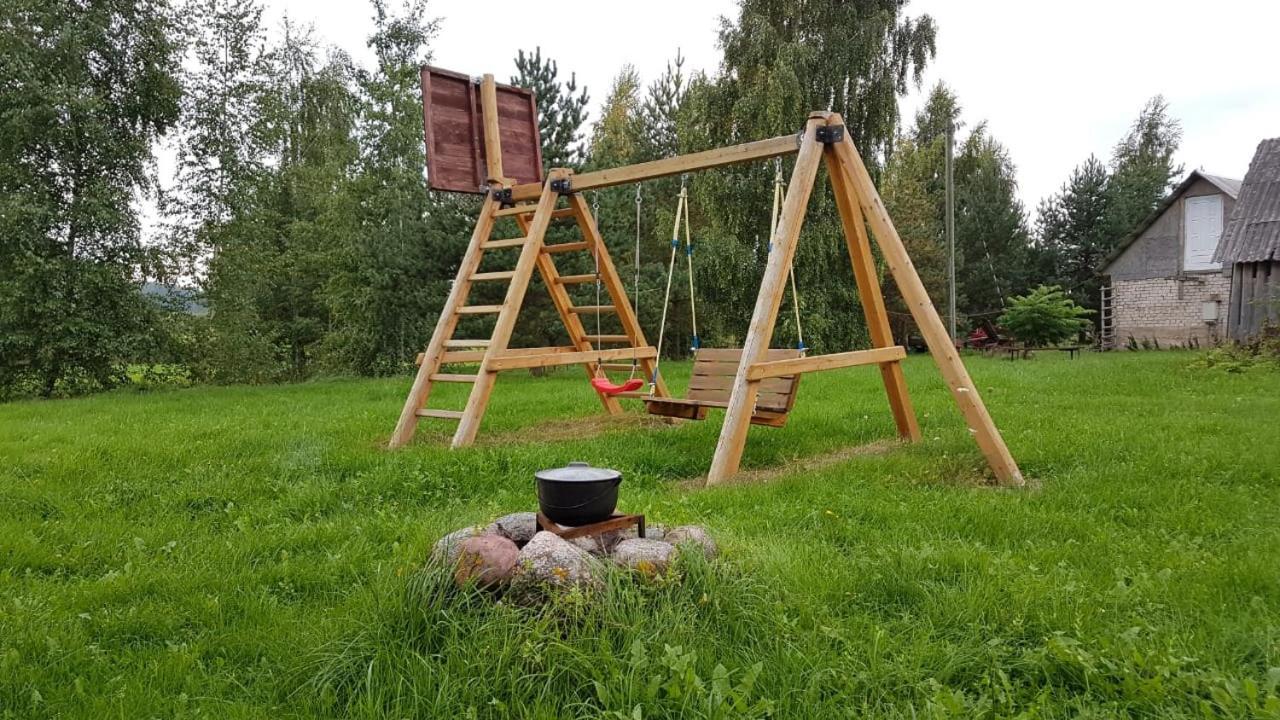 Viesu Maja "Osmany" Hotell Dvarci Eksteriør bilde
